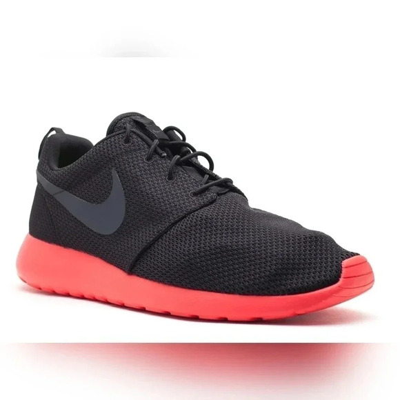 Nike Roshe One Siren Red Size 12 - Picture 1 of 4